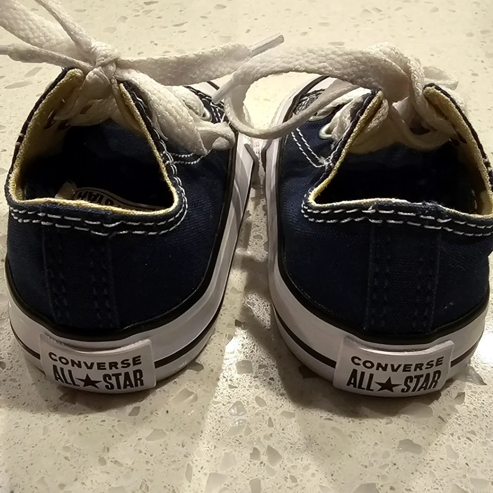 Converse Navy Blue Toddler Sneakers sz 2